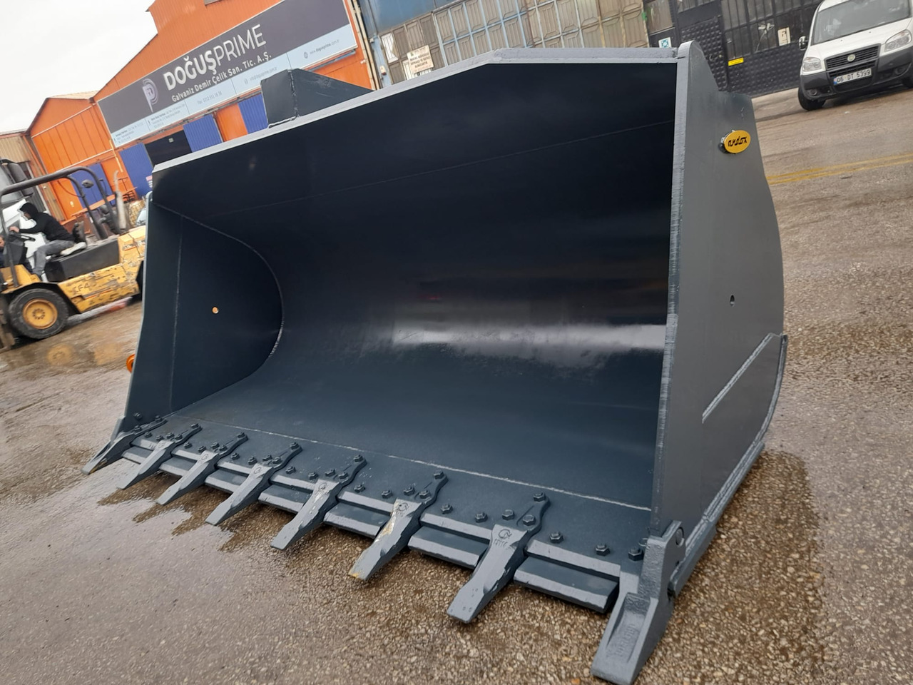 Doosan - Кофа за товарач за Строителна техника: снимка 1 Doosan - Кофа за товарач за Строителна техника: снимка 1