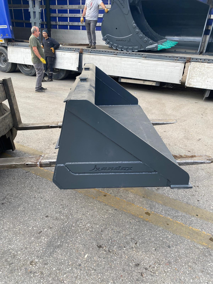 JCB 300 - Кофа за товарач за Строителна техника: снимка 3 JCB 300 - Кофа за товарач за Строителна техника: снимка 3