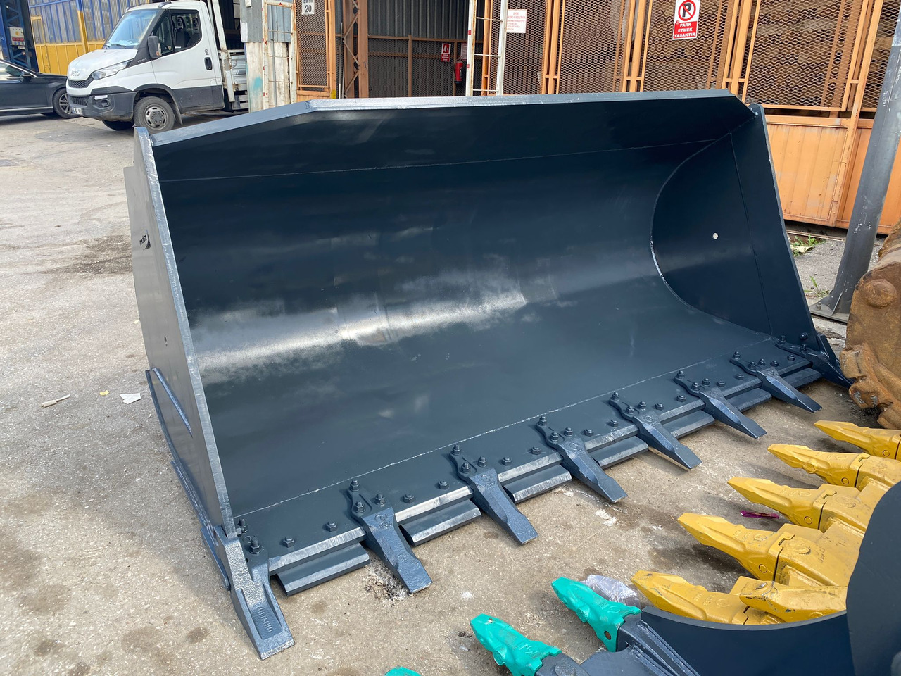 Volvo - Кофа за товарач за Строителна техника: снимка 1 Volvo - Кофа за товарач за Строителна техника: снимка 1