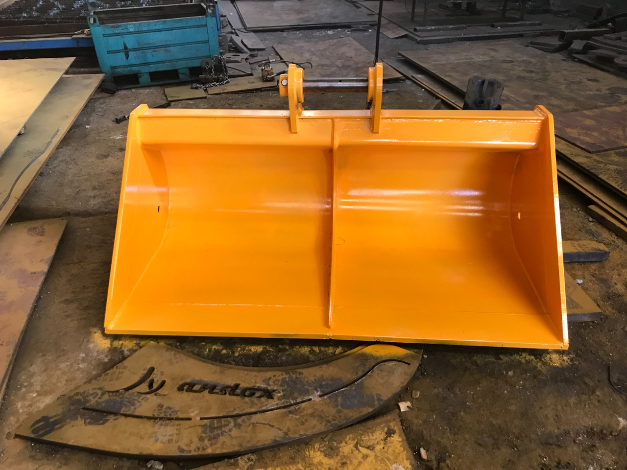 Volvo - Кофа за товарач за Строителна техника: снимка 2 Volvo - Кофа за товарач за Строителна техника: снимка 2