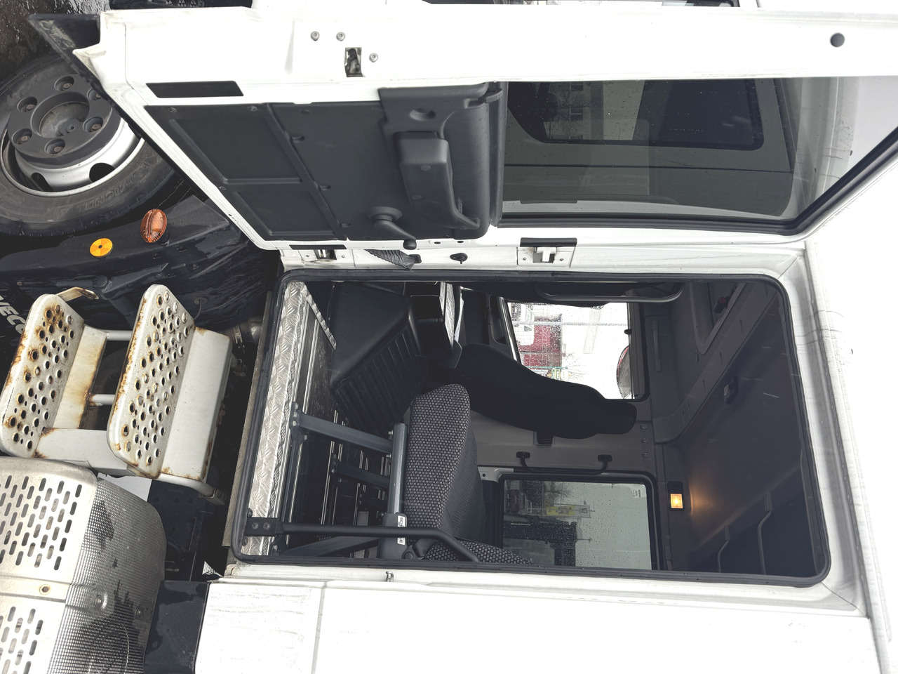 Рефрижератор камион За превоз на хранителни стоки IVECO 80-190: снимка 12