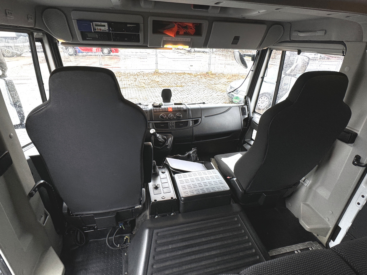 Рефрижератор камион За превоз на хранителни стоки IVECO 80-190: снимка 14