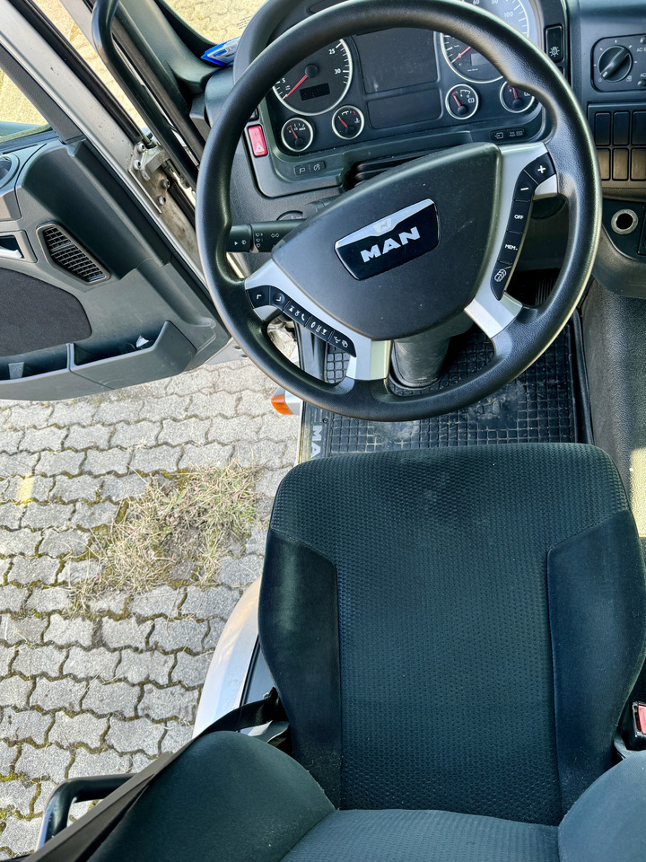 Автовоз камион MAN TGL 8.220  BL 8.220: снимка 14