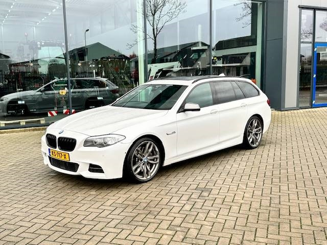 BMW m550xd super compleet! - Лек автомобил: снимка 3 BMW m550xd super compleet! - Лек автомобил: снимка 3