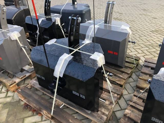 Bemu 850 KG Staal gewicht - Противовес за Селскостопанска техника: снимка 4 Bemu 850 KG Staal gewicht - Противовес за Селскостопанска техника: снимка 4