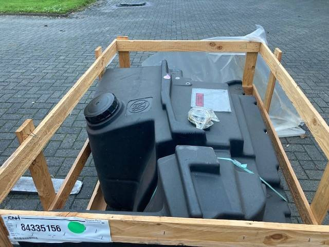 New Holland brandstoftank FR hakselaar Fueltank - Резервоар за гориво за Селскостопанска техника: снимка 4 New Holland brandstoftank FR hakselaar Fueltank - Резервоар за гориво за Селскостопанска техника: снимка 4