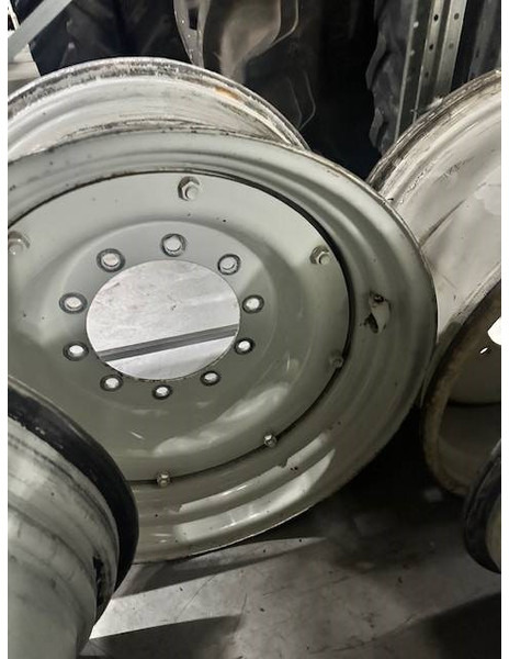 Valtra 15x30 velgen, rims - Гуми и джанти за Селскостопанска техника: снимка 4 Valtra 15x30 velgen, rims - Гуми и джанти за Селскостопанска техника: снимка 4