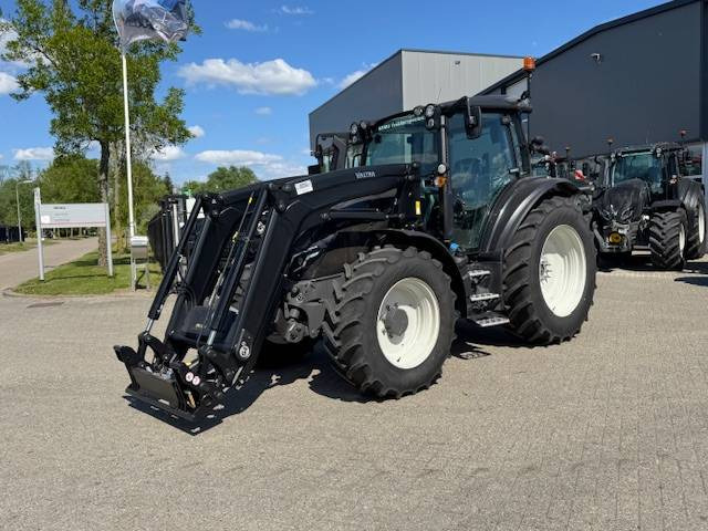 Valtra G125 Ecopower Active, 115 uur!! FH+PTO+Voorlader - Трактор: снимка 2 Valtra G125 Ecopower Active, 115 uur!! FH+PTO+Voorlader - Трактор: снимка 2