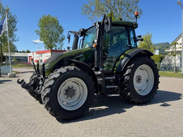 Valtra G125 Ecopower Active, 2022, 1815 uur! - Трактор: снимка 1 Valtra G125 Ecopower Active, 2022, 1815 uur! - Трактор: снимка 1
