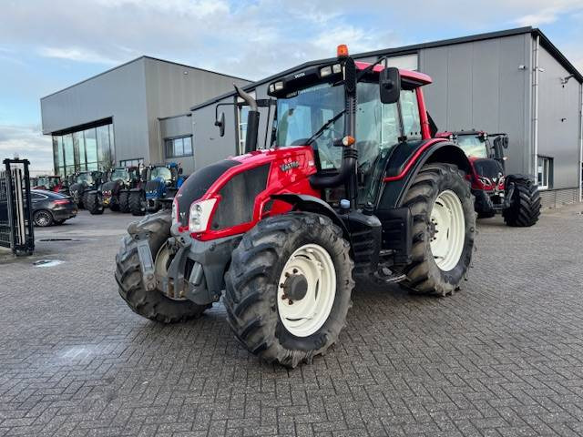 Valtra N123 Hitech5 - Трактор: снимка 4 Valtra N123 Hitech5 - Трактор: снимка 4
