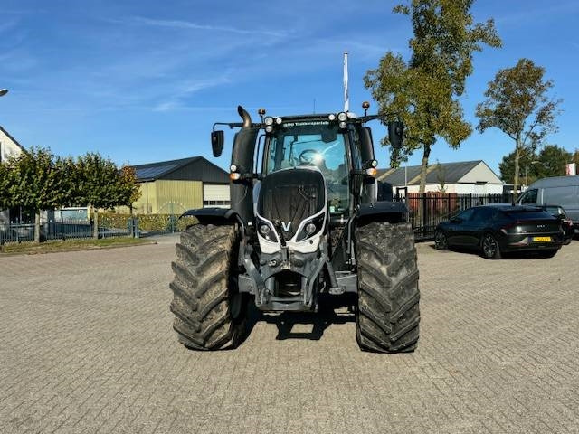 Valtra T214 Versu - Трактор: снимка 5 Valtra T214 Versu - Трактор: снимка 5