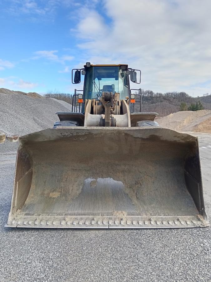 Caterpillar 962G 1 - Колесен товарач: снимка 3 Caterpillar 962G 1 - Колесен товарач: снимка 3