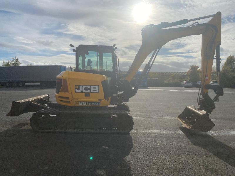 Мини багер Jcb 85Z-1: снимка 10