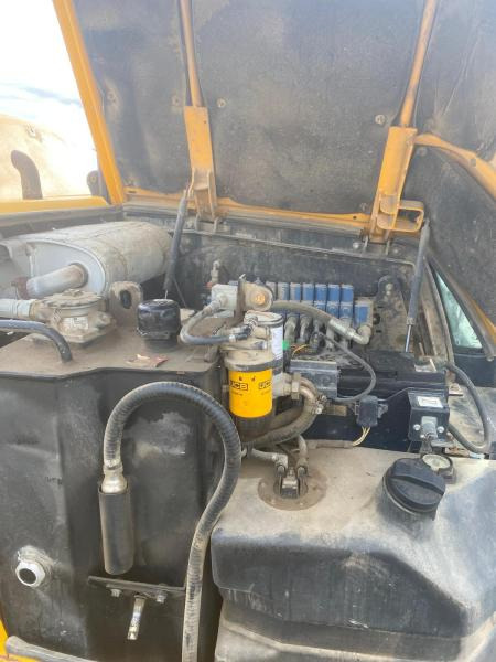 Мини багер Jcb 85Z-1: снимка 9