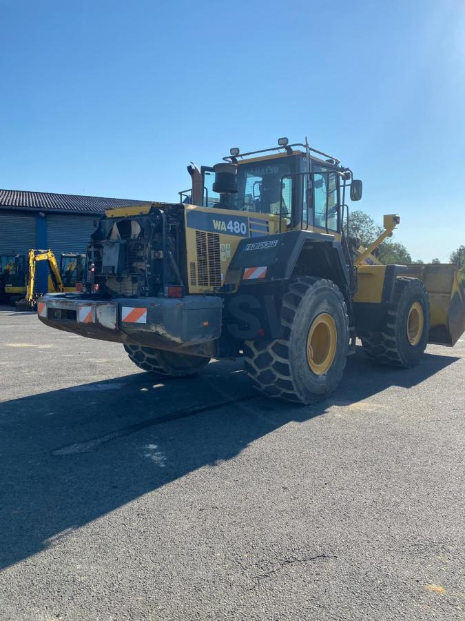Komatsu WA480-5 H - Колесен товарач: снимка 4 Komatsu WA480-5 H - Колесен товарач: снимка 4