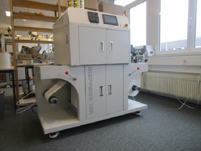 DIGITAL ETIKETTENDRUCKMASCHINE VP320C BIZPRESS 13R - Печатарско оборудване: снимка 5 DIGITAL ETIKETTENDRUCKMASCHINE VP320C BIZPRESS 13R - Печатарско оборудване: снимка 5