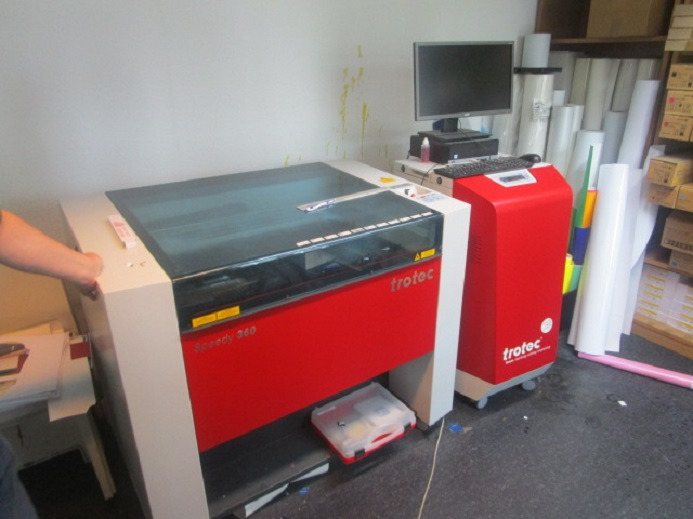 LASER CUTTER TROTEC SPEEDY 360 (Gravieren, Schneiden) - Машина за рязане на хартия: снимка 2 LASER CUTTER TROTEC SPEEDY 360 (Gravieren, Schneiden) - Машина за рязане на хартия: снимка 2
