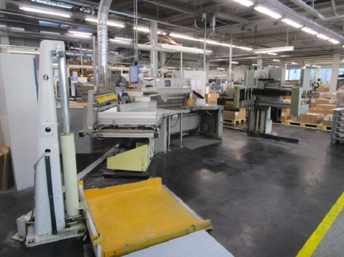 POLAR 137 ED-AT - Машина за рязане на хартия: снимка 2 POLAR 137 ED-AT - Машина за рязане на хартия: снимка 2