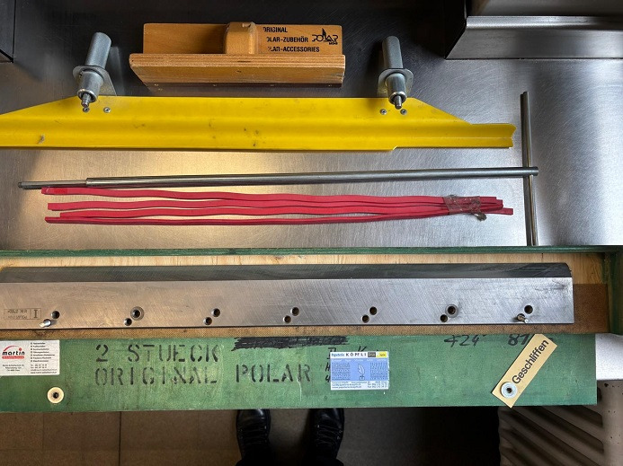 POLAR 66 - Машина за рязане на хартия: снимка 5 POLAR 66 - Машина за рязане на хартия: снимка 5