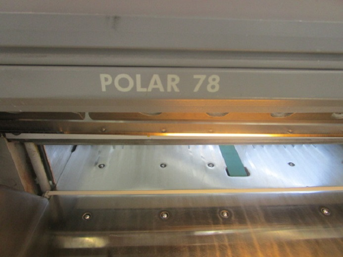 POLAR 78 ES - Машина за рязане на хартия: снимка 5 POLAR 78 ES - Машина за рязане на хартия: снимка 5