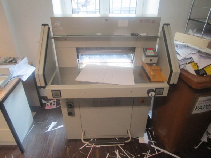 STAPELSCHNEIDER EBA 551 LT - Машина за рязане на хартия: снимка 1 STAPELSCHNEIDER EBA 551 LT - Машина за рязане на хартия: снимка 1