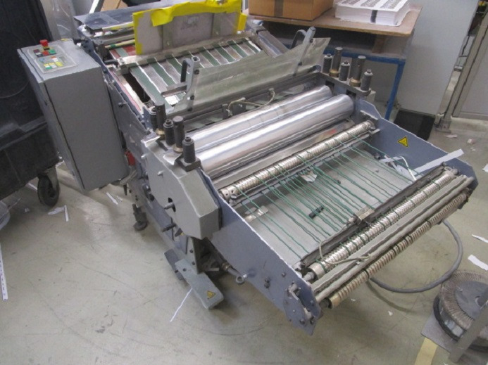 VERTIKALE PRESSAUSLAGE HB VSA – 66 / M D - Машина за сгъване: снимка 2 VERTIKALE PRESSAUSLAGE HB VSA – 66 / M D - Машина за сгъване: снимка 2