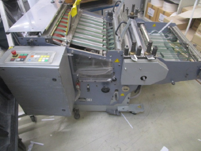 VERTIKALE PRESSAUSLAGE HB VSA – 66 / M D - Машина за сгъване: снимка 1 VERTIKALE PRESSAUSLAGE HB VSA – 66 / M D - Машина за сгъване: снимка 1