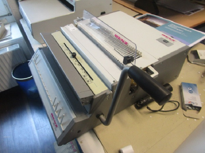 WIRO BINDER HALBAUTOMAT RENZ ECL360 - Печатарско оборудване: снимка 5 WIRO BINDER HALBAUTOMAT RENZ ECL360 - Печатарско оборудване: снимка 5