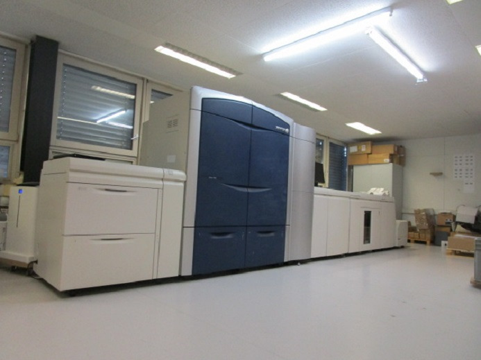 XEROX COLORPRESS 1000 / Colour 1000 mit Freeflow Printserver und Clear Toner - Печатарско оборудване: снимка 2 XEROX COLORPRESS 1000 / Colour 1000 mit Freeflow Printserver und Clear Toner - Печатарско оборудване: снимка 2
