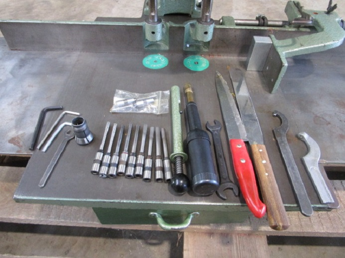 ZWEISPINDELBOHRMASCHINE HANG 136 D - Печатарско оборудване: снимка 5 ZWEISPINDELBOHRMASCHINE HANG 136 D - Печатарско оборудване: снимка 5