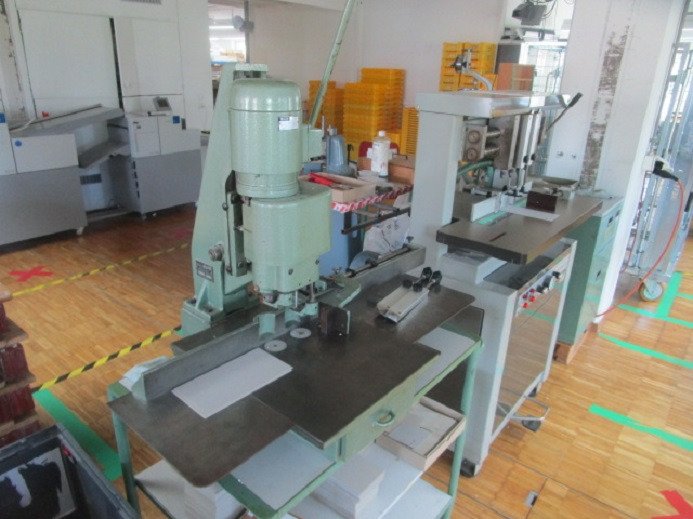 ZWEISPINDELBOHRMASCHINE HANG 136 D - Печатарско оборудване: снимка 2 ZWEISPINDELBOHRMASCHINE HANG 136 D - Печатарско оборудване: снимка 2