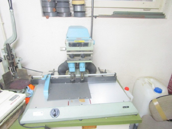 ZWEISPINDELBOHRMASCHINE O.M. - Печатарско оборудване: снимка 2 ZWEISPINDELBOHRMASCHINE O.M. - Печатарско оборудване: снимка 2