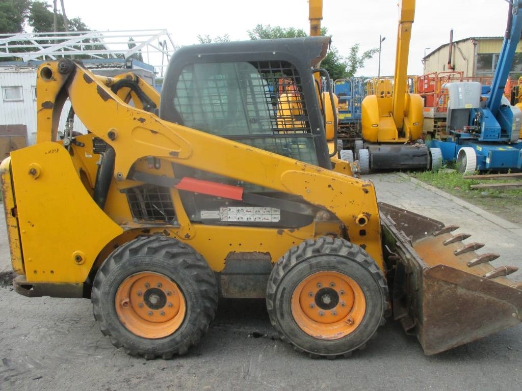Bobcat S 530 - Мини челен товарач: снимка 5 Bobcat S 530 - Мини челен товарач: снимка 5