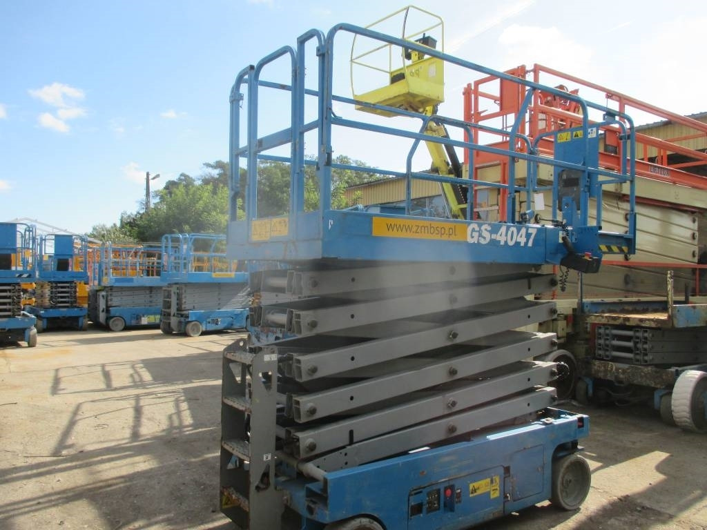 Ножична работна платформа Genie GS 4047: снимка 6