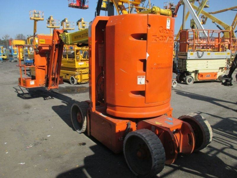 Genie Z 30/20 N  - Артикулираща платформа: снимка 4 Genie Z 30/20 N  - Артикулираща платформа: снимка 4