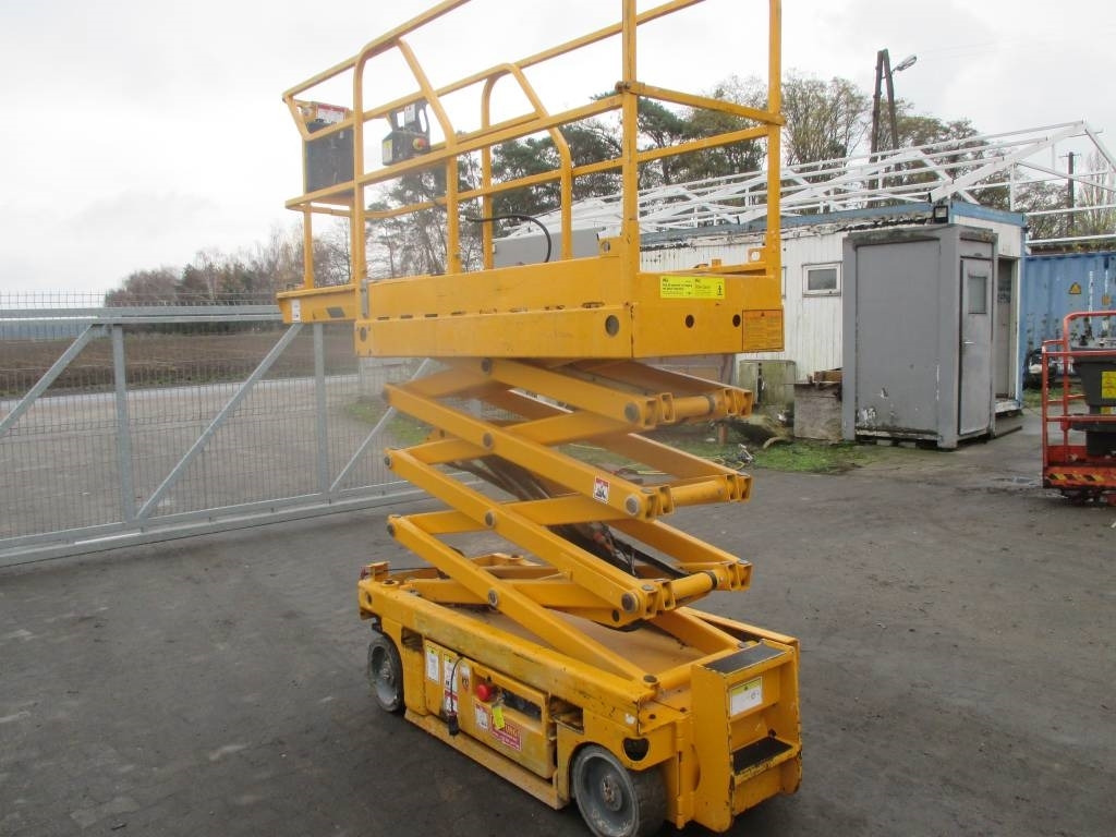 Haulotte Optimum 8 - Ножична работна платформа: снимка 4 Haulotte Optimum 8 - Ножична работна платформа: снимка 4