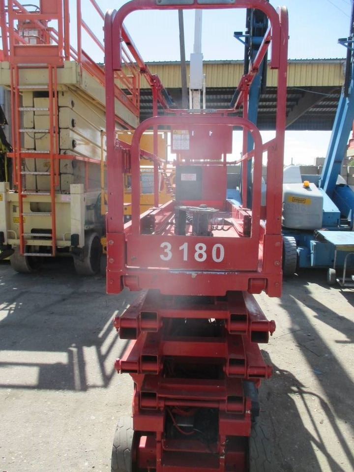 JLG 1930 ES - Ножична работна платформа: снимка 4 JLG 1930 ES - Ножична работна платформа: снимка 4