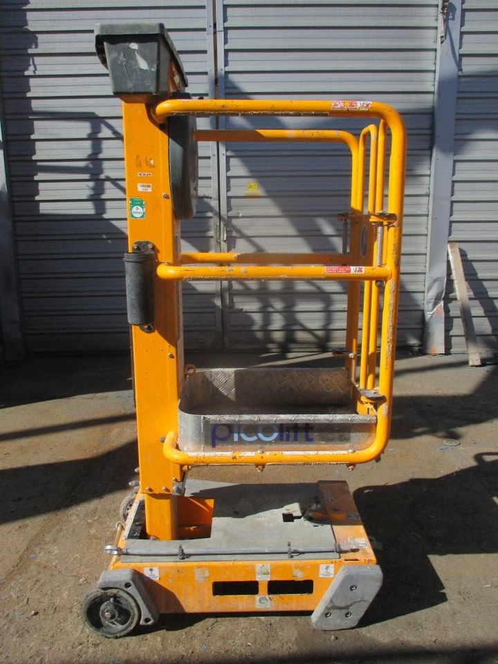 JLG Pecolift - Вертикална работна платформа: снимка 1 JLG Pecolift - Вертикална работна платформа: снимка 1