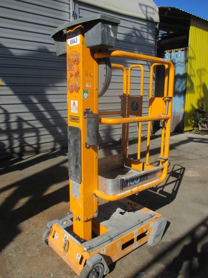JLG Pecolift - Вертикална работна платформа: снимка 2 JLG Pecolift - Вертикална работна платформа: снимка 2