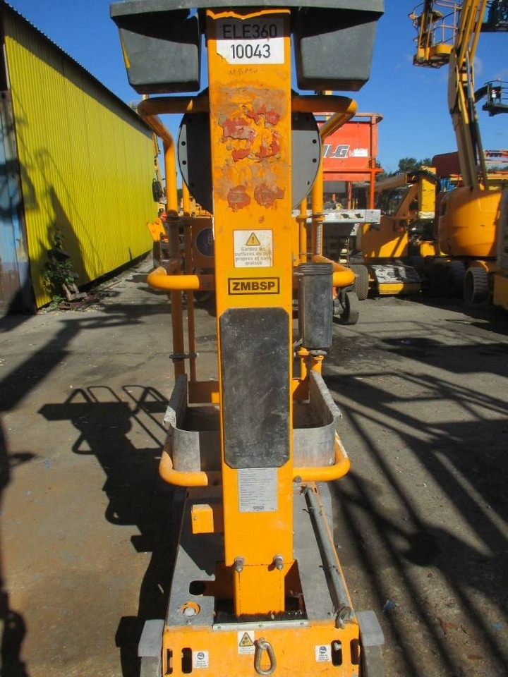 JLG Pecolift - Вертикална работна платформа: снимка 3 JLG Pecolift - Вертикална работна платформа: снимка 3