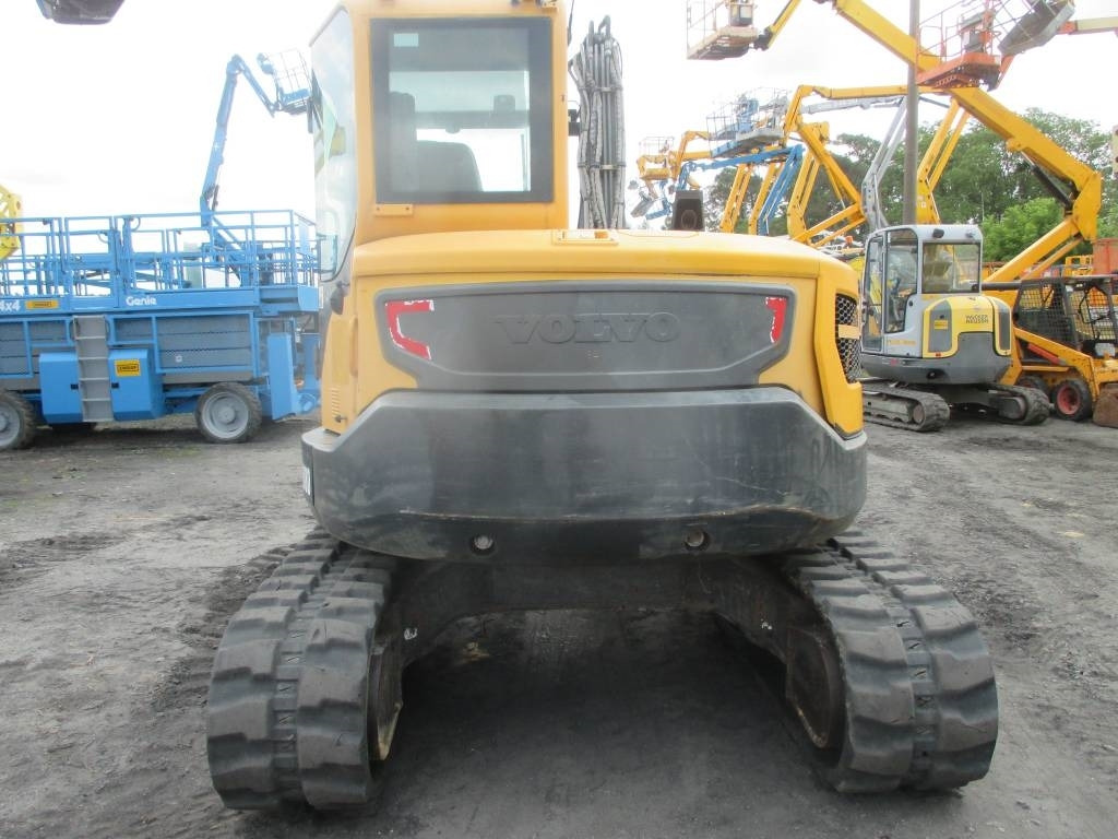 Volvo ECR 88 D - Мини багер: снимка 3 Volvo ECR 88 D - Мини багер: снимка 3