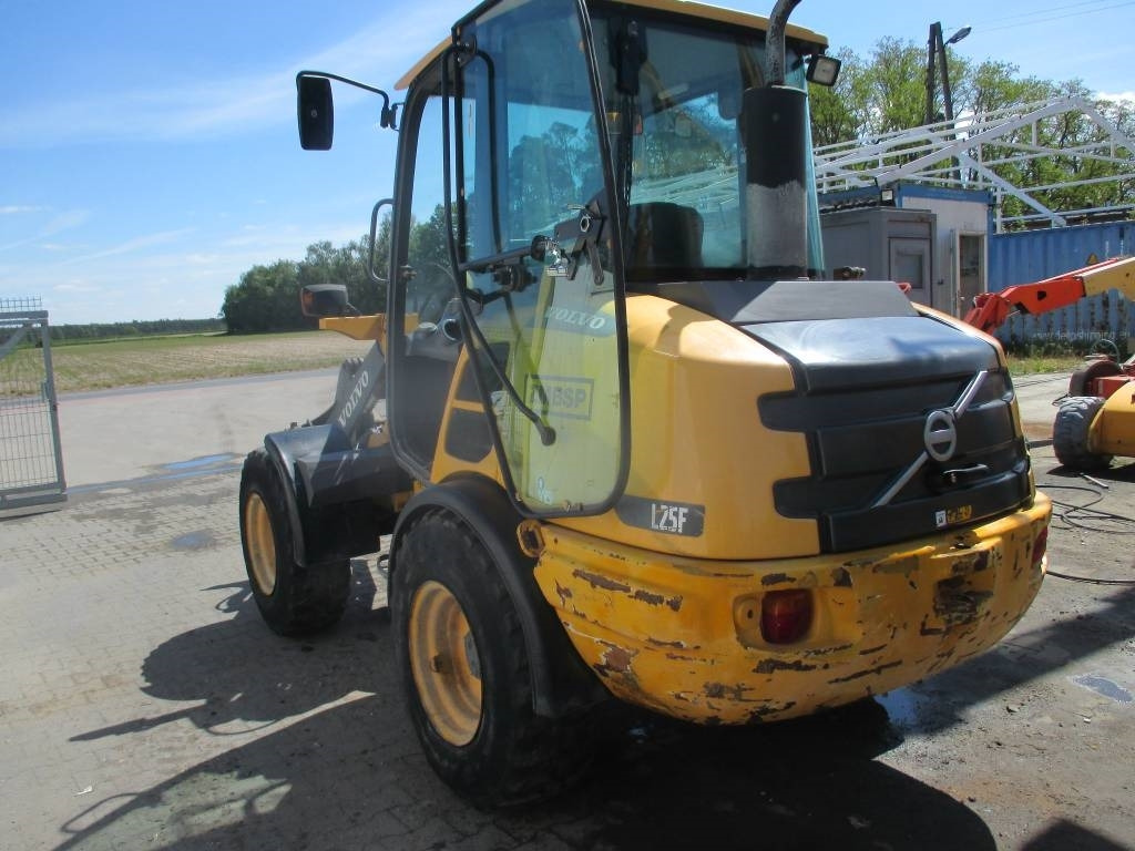 Volvo L 25 F - Колесен товарач: снимка 4 Volvo L 25 F - Колесен товарач: снимка 4