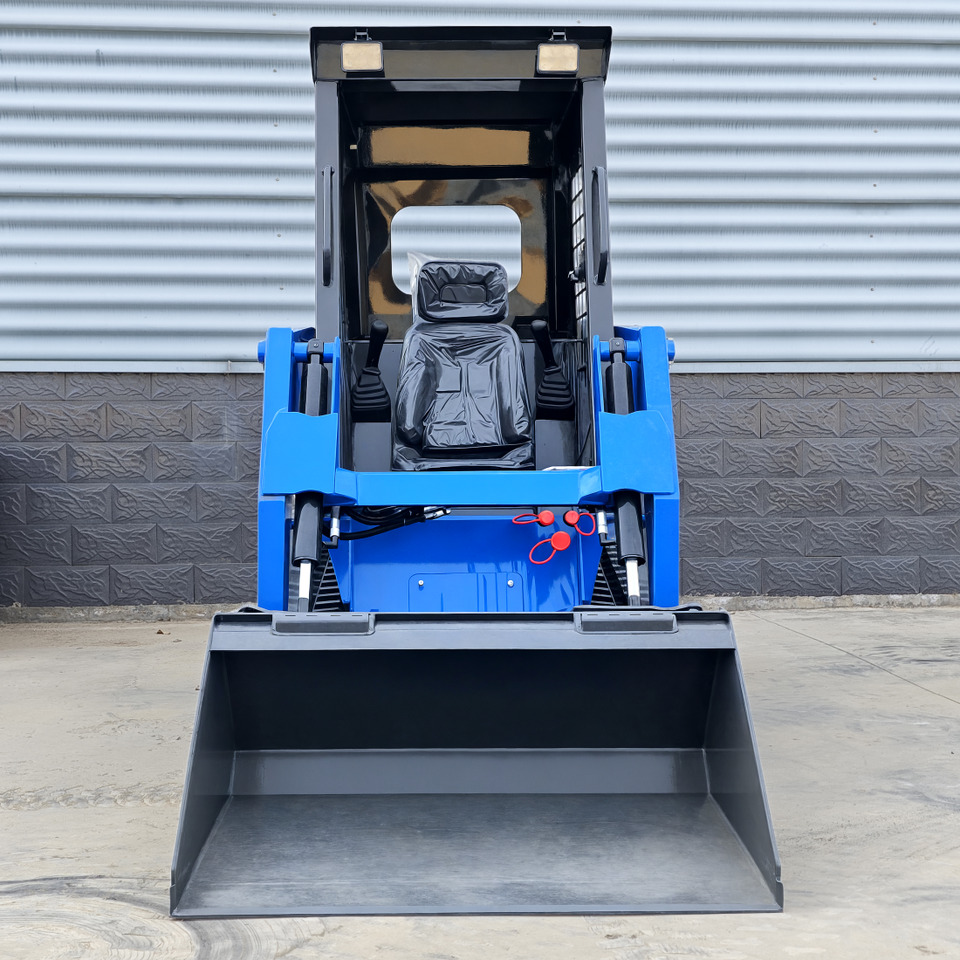 LEZUM LA670 Skid Steer Euro 5/Epa Engine Kubota Mini Small Skid Steer Loader For Sale - Мини челен товарач: снимка 2 LEZUM LA670 Skid Steer Euro 5/Epa Engine Kubota Mini Small Skid Steer Loader For Sale - Мини челен товарач: снимка 2