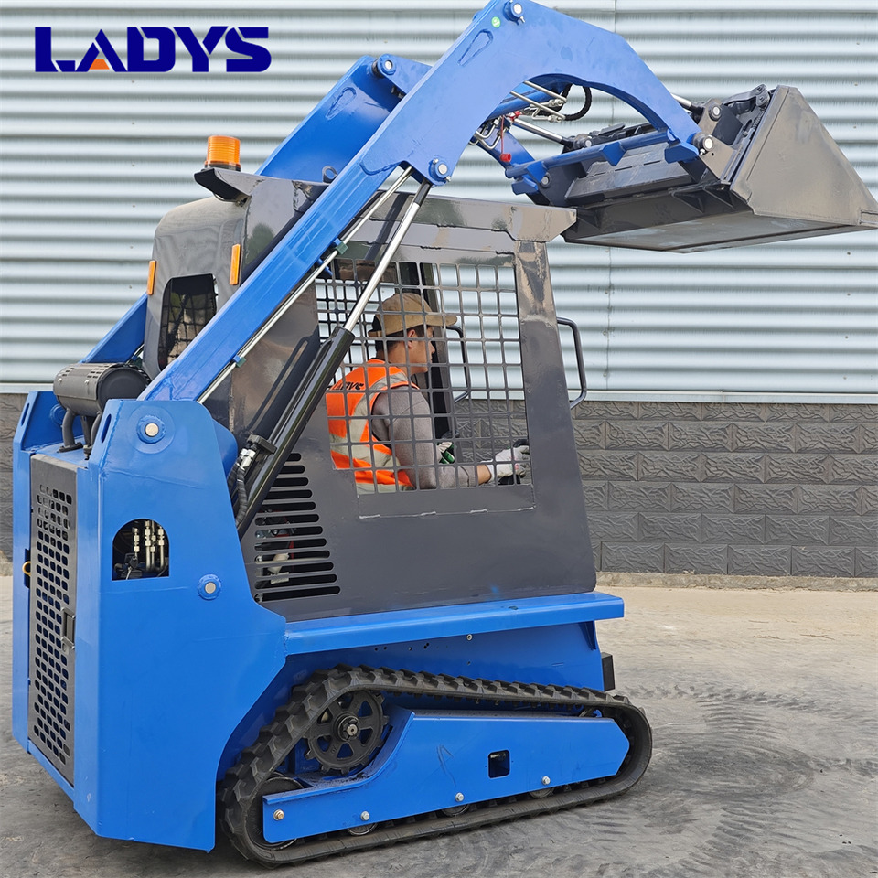 LADYS LADYS LA670 Mini Small Skid Steer Loader Compact Track Diesel Mini Skid Steer Loader For Sale With Small Mini Skid Steer Attachments 4 In 1 Bucket - Мини челен товарач: снимка 3 LADYS LADYS LA670 Mini Small Skid Steer Loader Compact Track Diesel Mini Skid Steer Loader For Sale With Small Mini Skid Steer Attachments 4 In 1 Bucket - Мини челен товарач: снимка 3