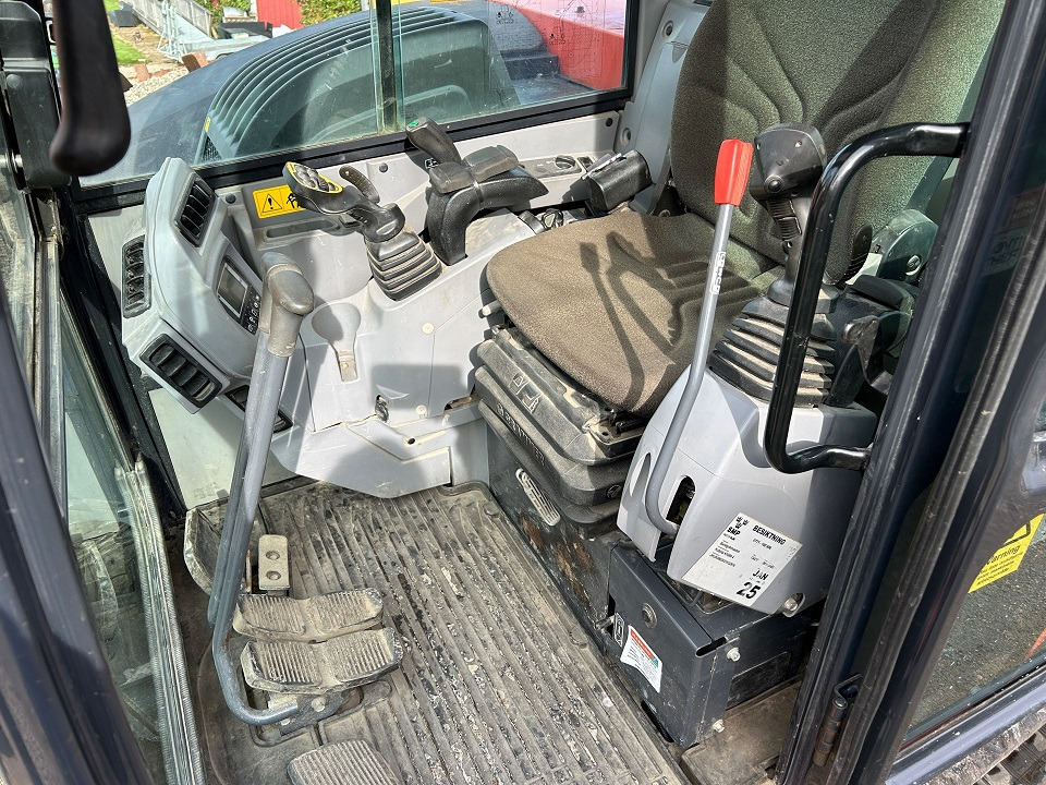 Kubota KX080-4 - Верижен багер: снимка 4 Kubota KX080-4 - Верижен багер: снимка 4