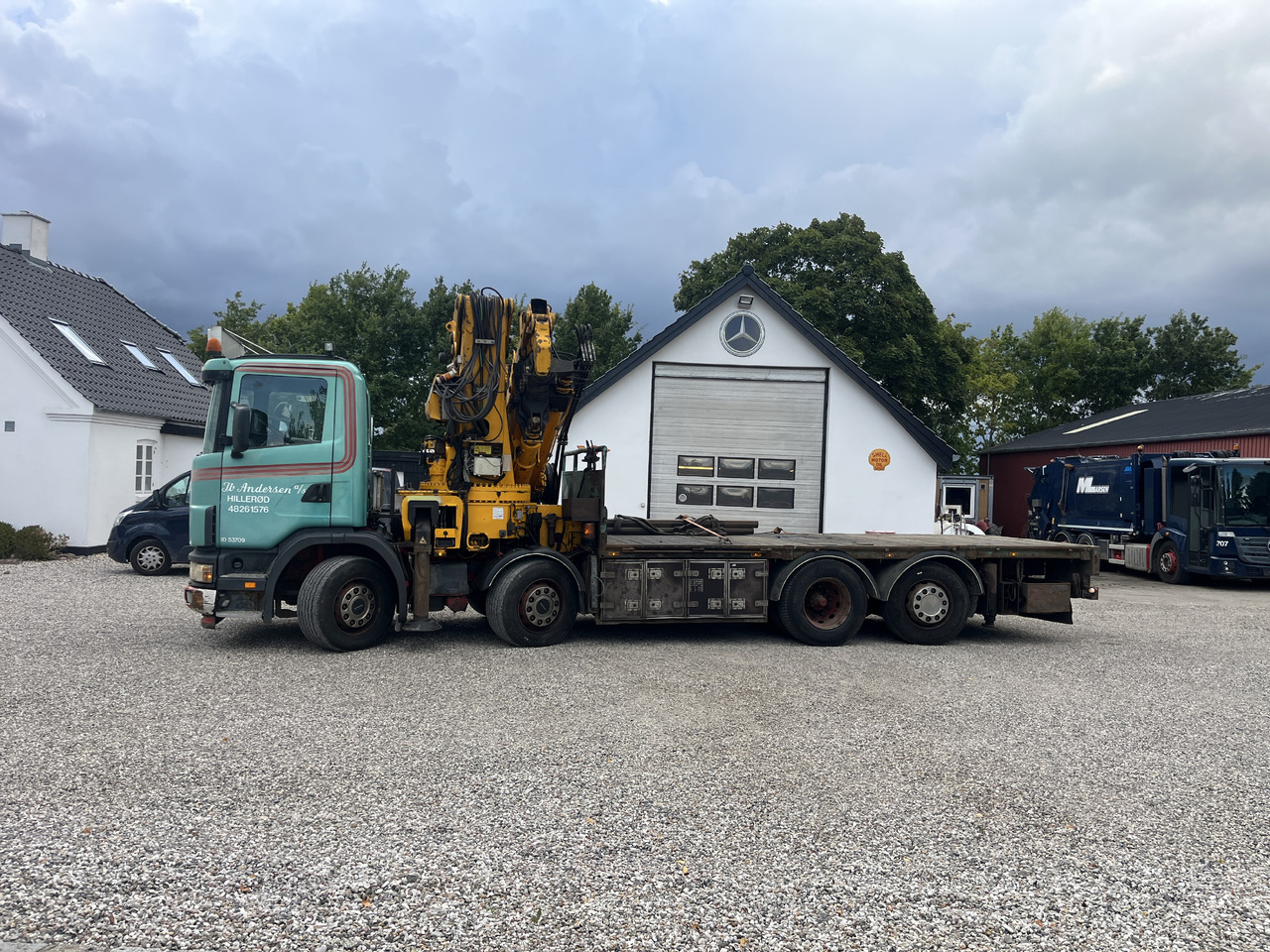 Scania G 124 - Камион с кран: снимка 1 Scania G 124 - Камион с кран: снимка 1