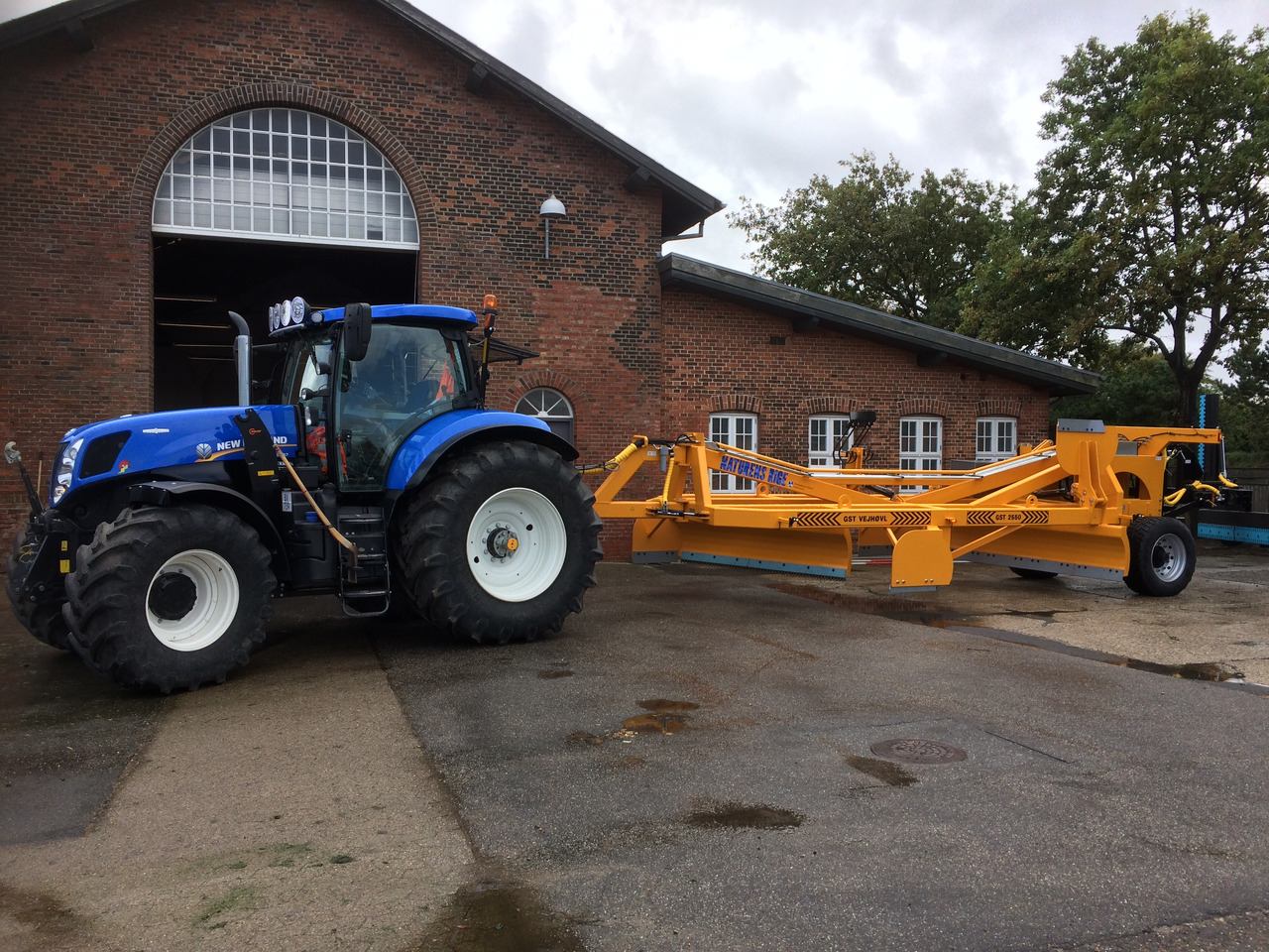 GST 2550 Gravel road tractor Grader - Грейдер: снимка 5 GST 2550 Gravel road tractor Grader - Грейдер: снимка 5