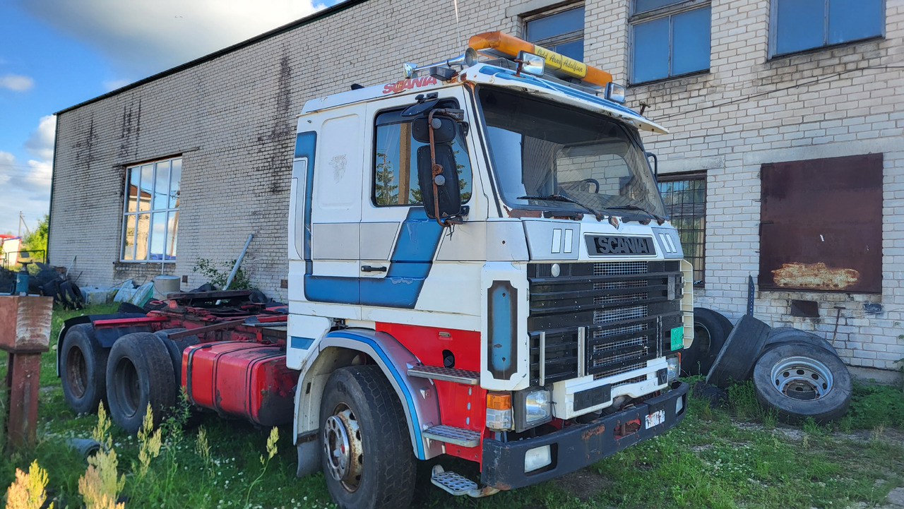 SCANIA R 142 H 6X2 SU KRANU - Влекач: снимка 1 SCANIA R 142 H 6X2 SU KRANU - Влекач: снимка 1