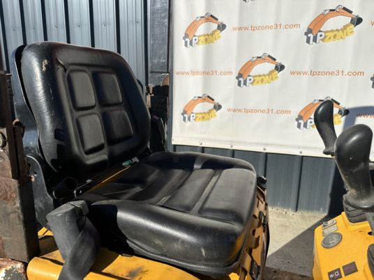 Bobcat E08 à 9 900 € HT - Мини багер: снимка 4 Bobcat E08 à 9 900 € HT - Мини багер: снимка 4