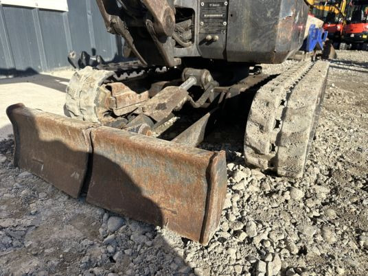 Bobcat E08 à 9 900 € HT - Мини багер: снимка 5 Bobcat E08 à 9 900 € HT - Мини багер: снимка 5